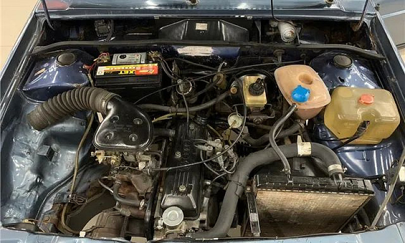 Volkswagen Voyage 19...