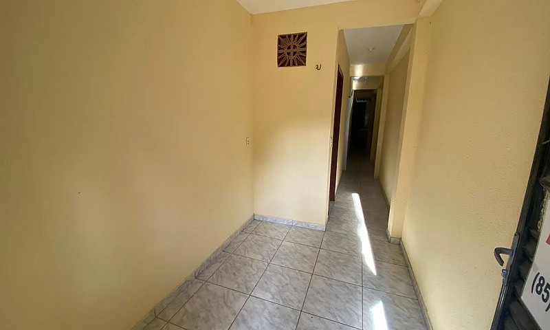 Casa Térreo No Centr...