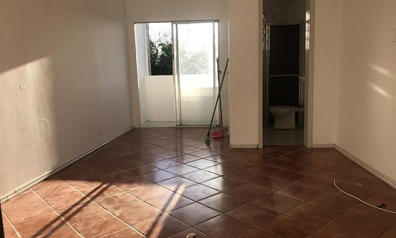 Apartamento De Um Qu...