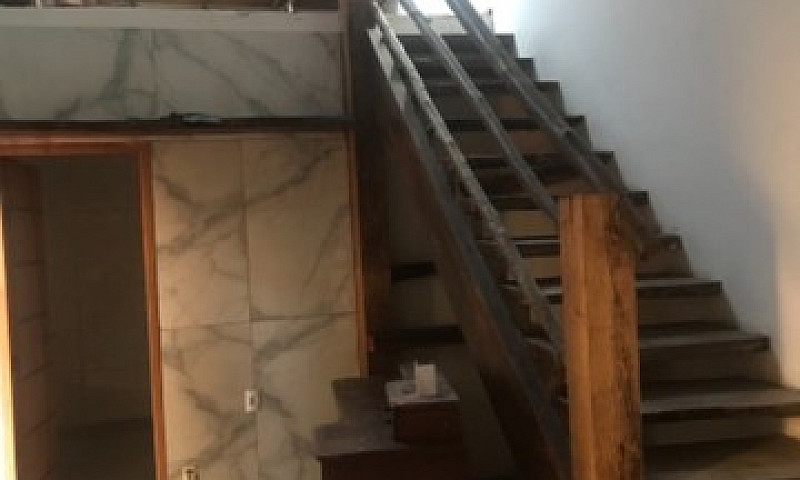 Locação De Casa...
