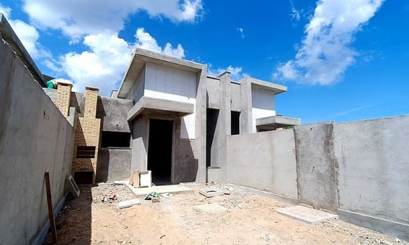 Linda Casa Em Constr...