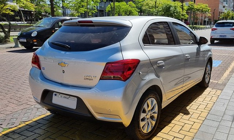 Chevrolet Onix 1.4 L...
