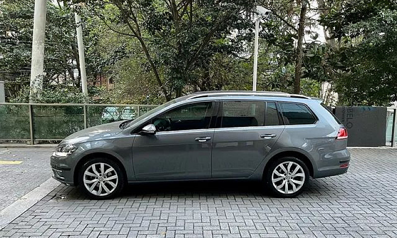 Volkswagen Golf Vari...
