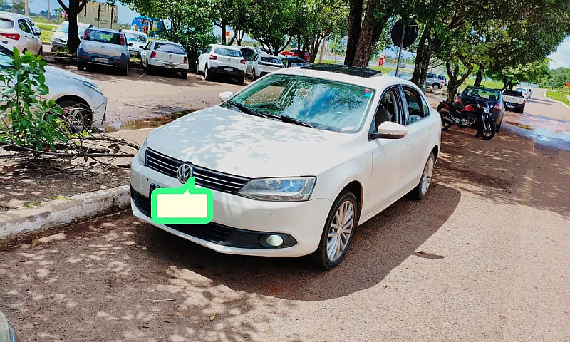 Volkswagen Jetta Com...
