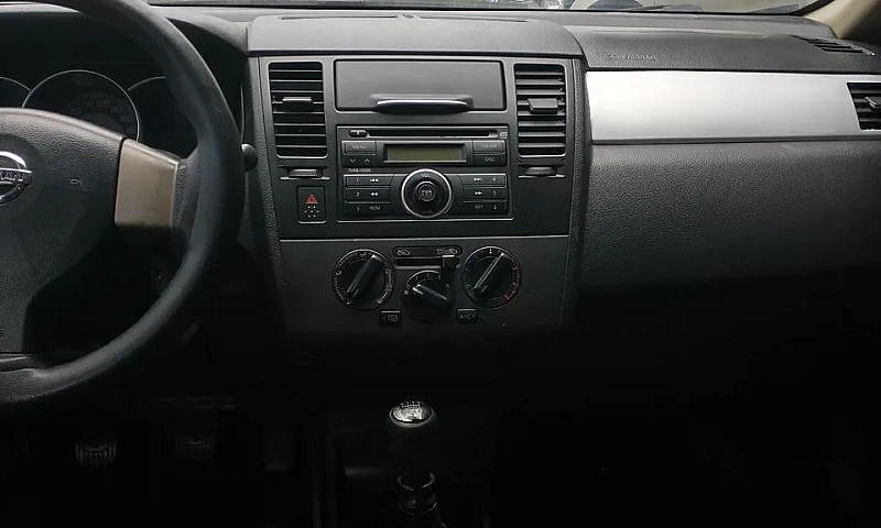 Nissan Tiida S 1.8/1...