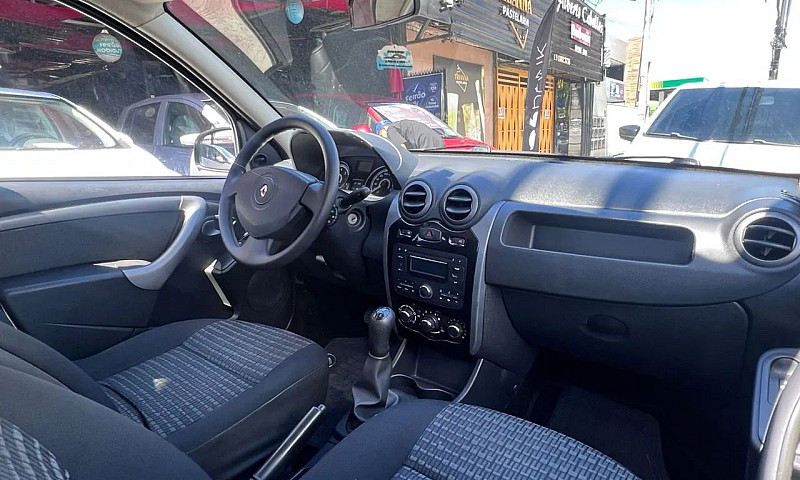 Renault Sandero Expr...