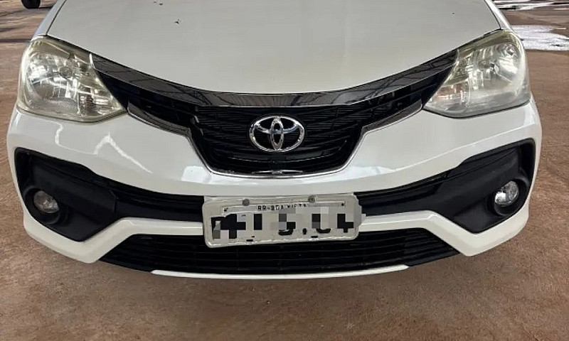 Toyota Etios X 1.3 F...
