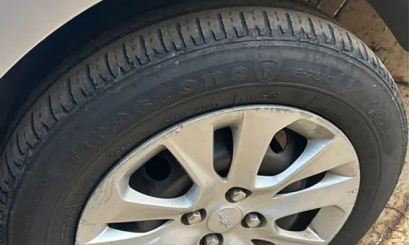 Chevrolet Onix Plus ...