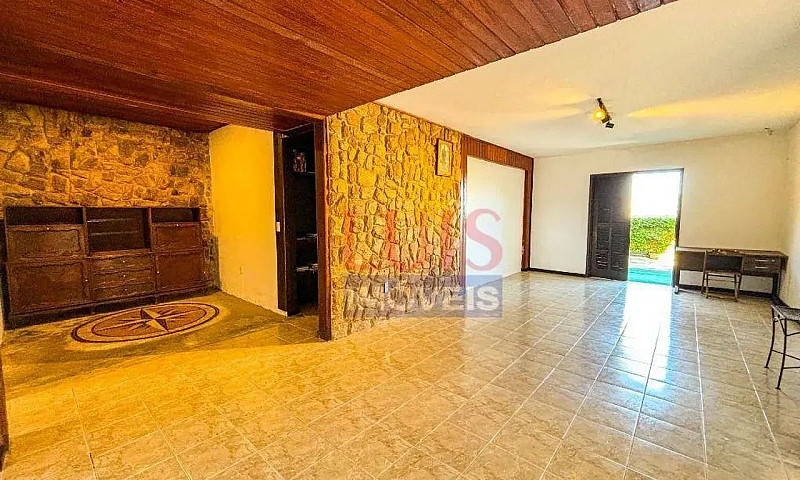 Casa Com 1 Dormitóri...