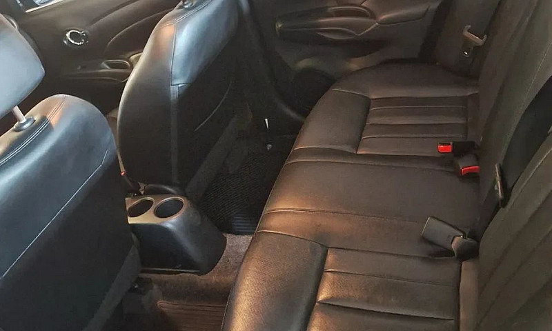 Nissan Versa Sl 1.6 ...