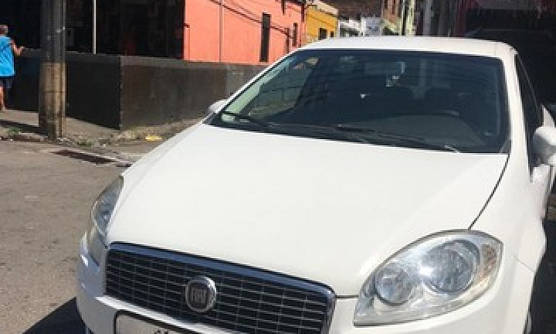 Fiat Linea Essence 1...