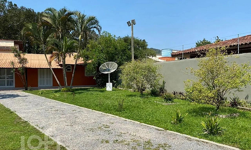 Casa À Venda Em Varg...