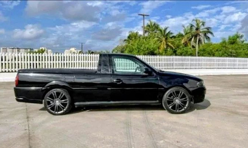 Volkswagen Saveiro 1...