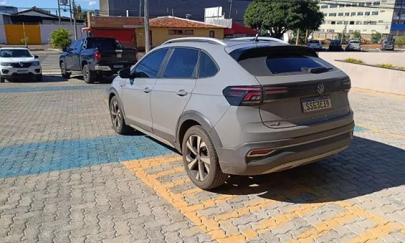 Volkswagen Nivus Hig...
