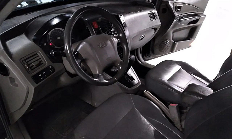 Hyundai Tucson 2.7 M...