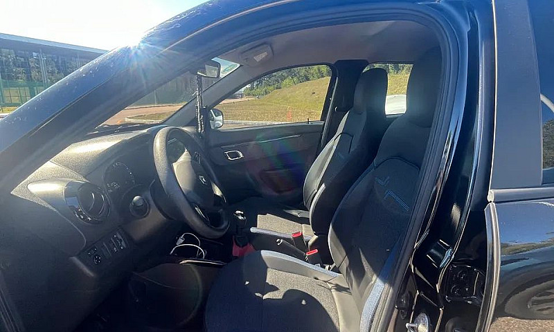 Renault Kwid Intense...