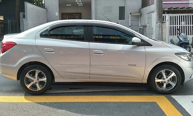 Chevrolet Prisma Sed...
