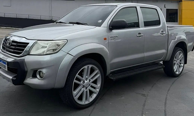 Toyota Hilux Cd Sr 4...