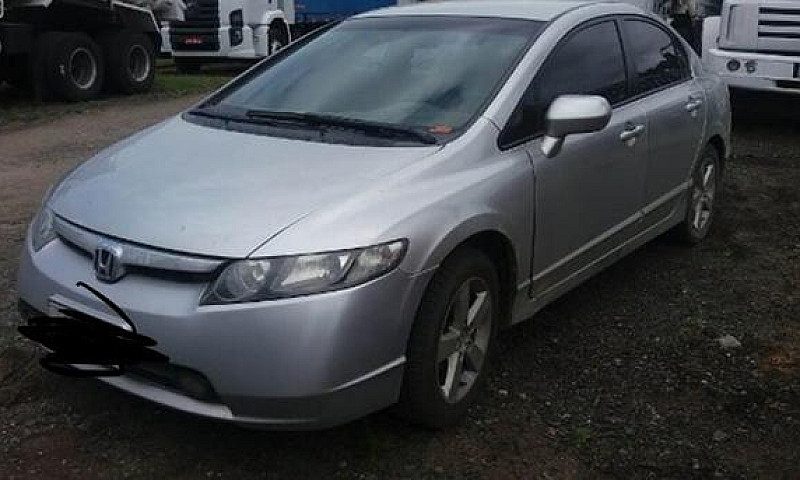 Honda Civic Sedan 1....