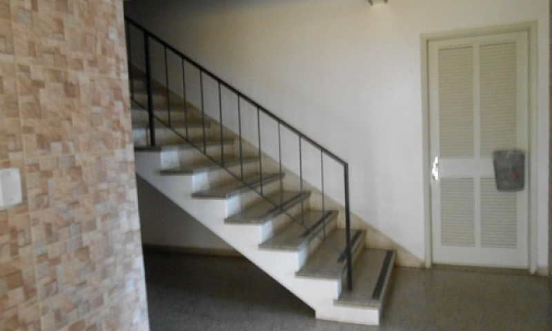 Apartamento Em Parte...
