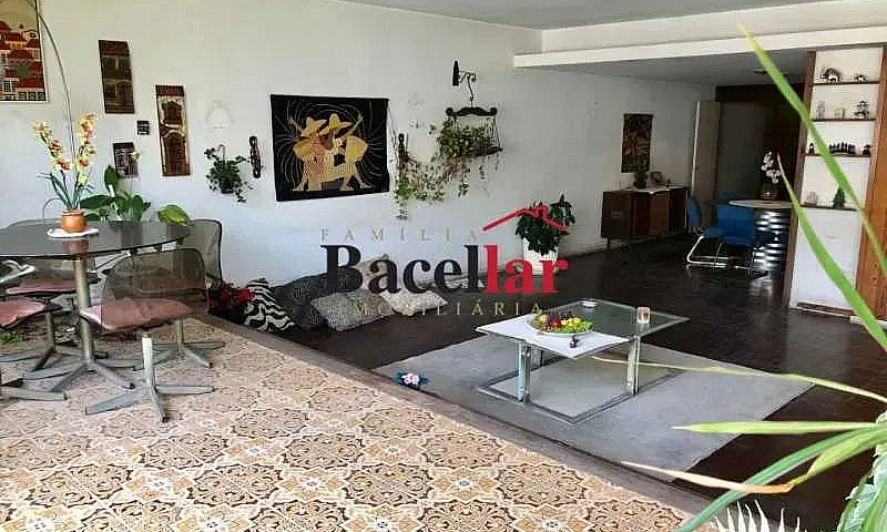 Apartamento - Padrão...