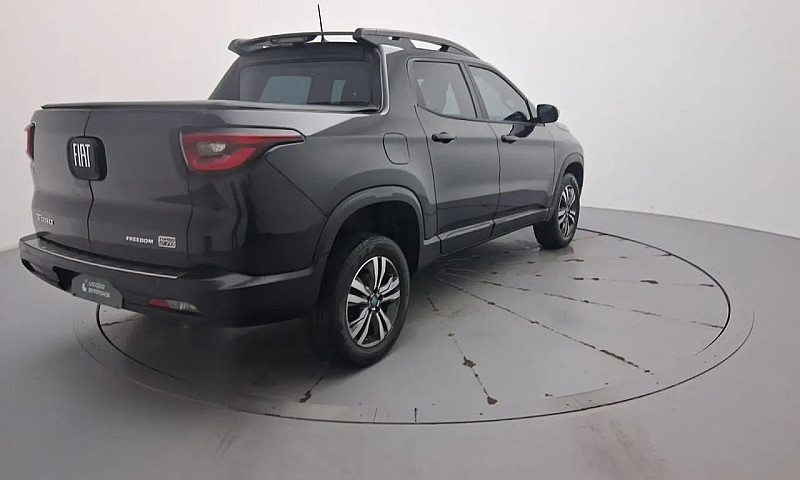Fiat Toro Freedom 1....