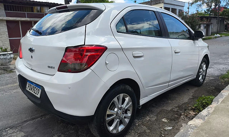 Chevrolet Onix Hatch...