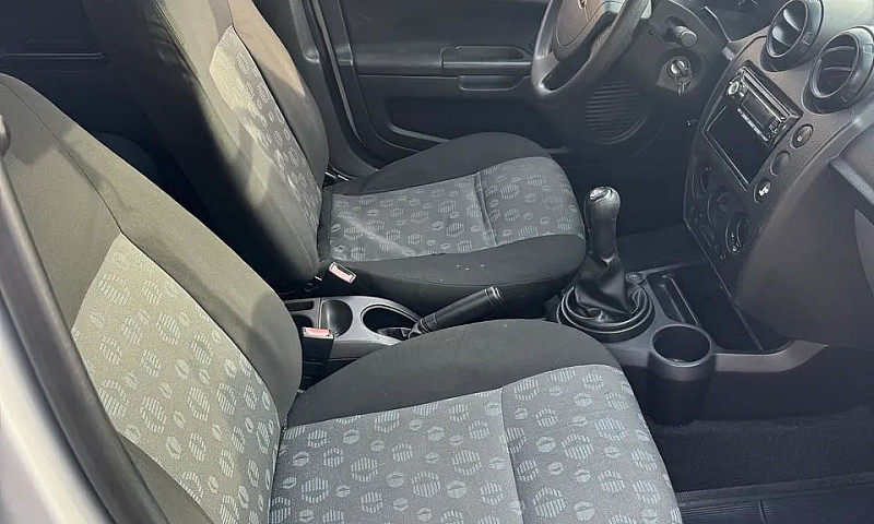 Ford Fiesta Se 1.0 8...