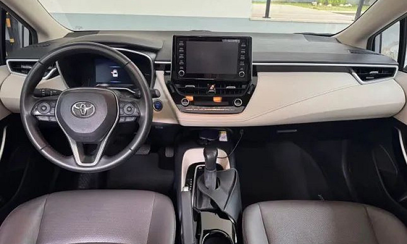 Toyota Corolla Altis...