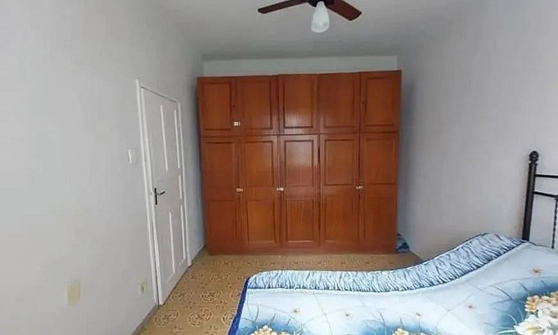 Vendo Casa De Fundos...