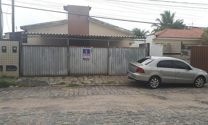 Casa Em Residência A...