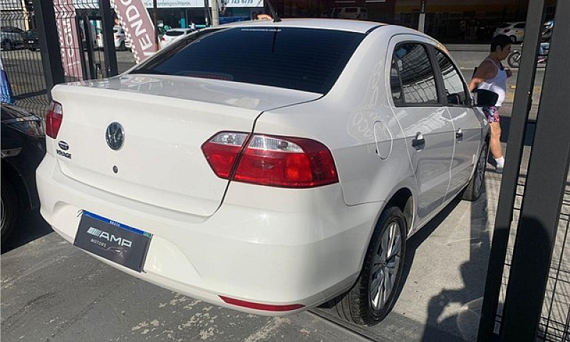 Volkswagen Voyage 20...
