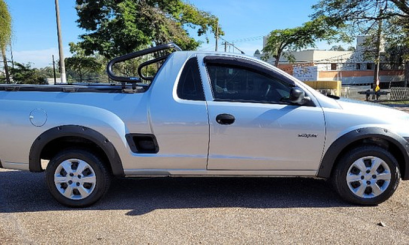Chevrolet Montana Co...