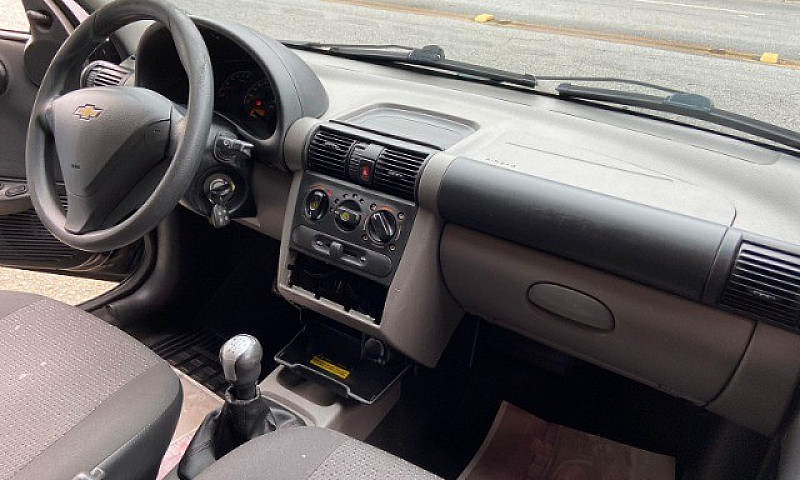 Chevrolet Clássic Ls...
