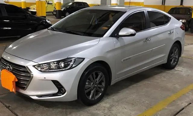Hyundai Elantra 2017...