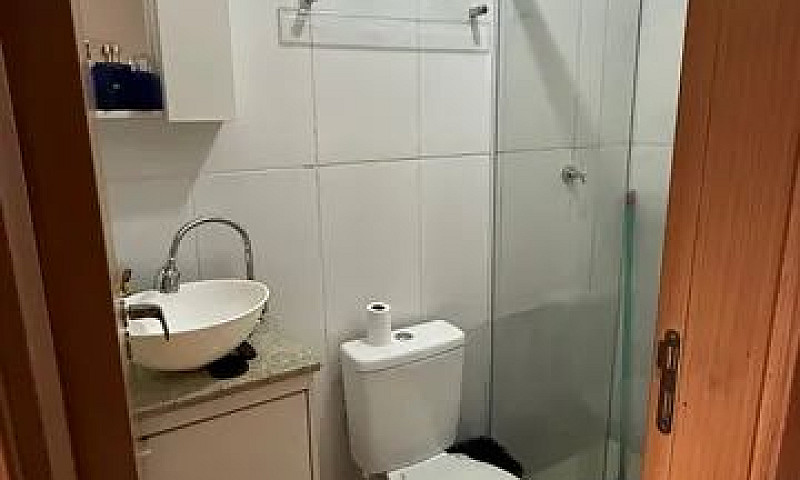 Linda Casa Recém Con...