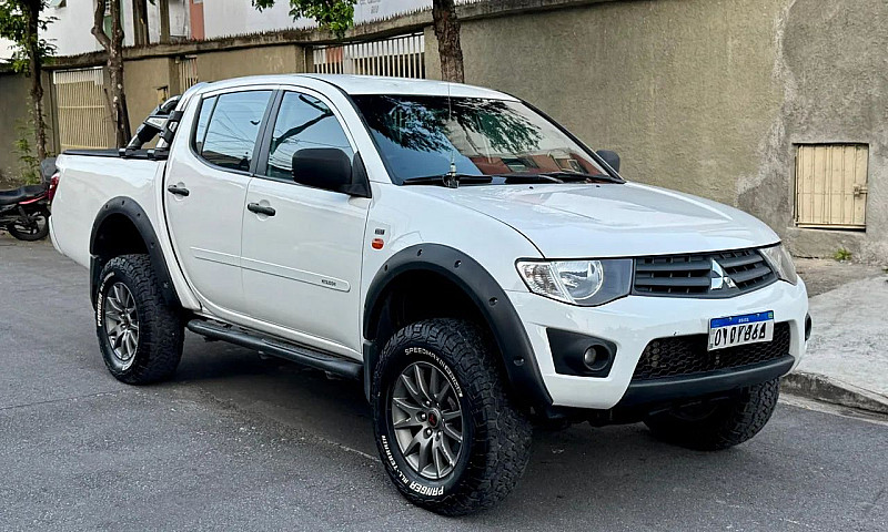 Mitsubishi L200 Trit...