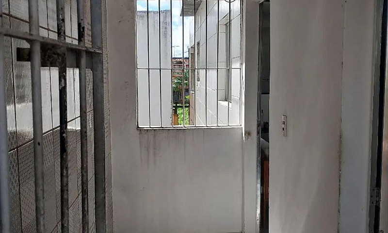 Aluga-Se Casa ?...