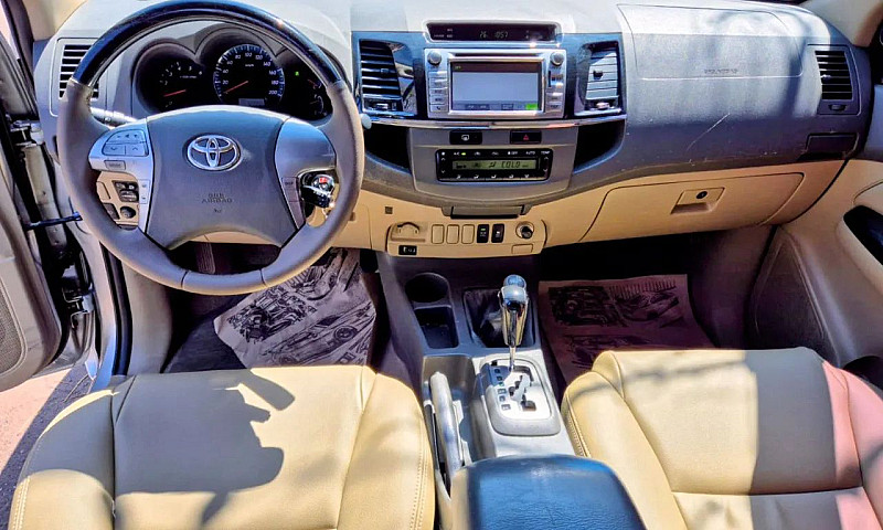 Toyota Hilux Sw4 Srv...