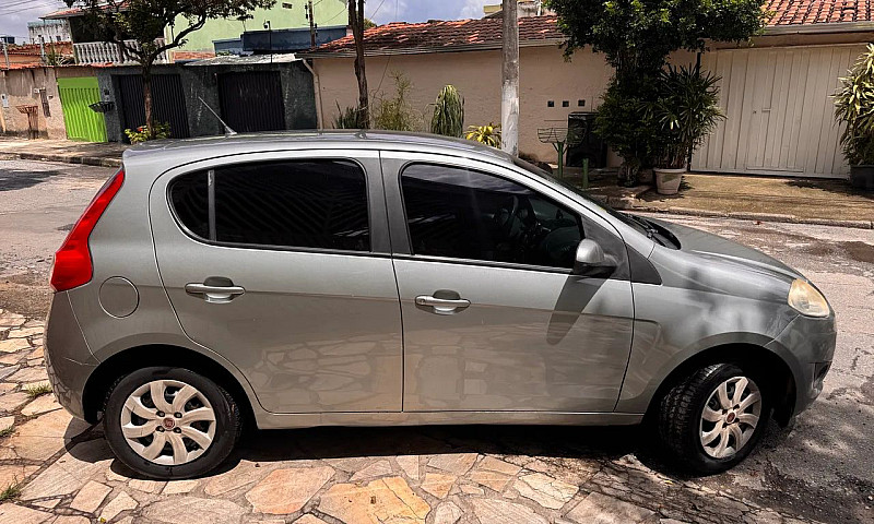 Fiat Palio Attractiv...