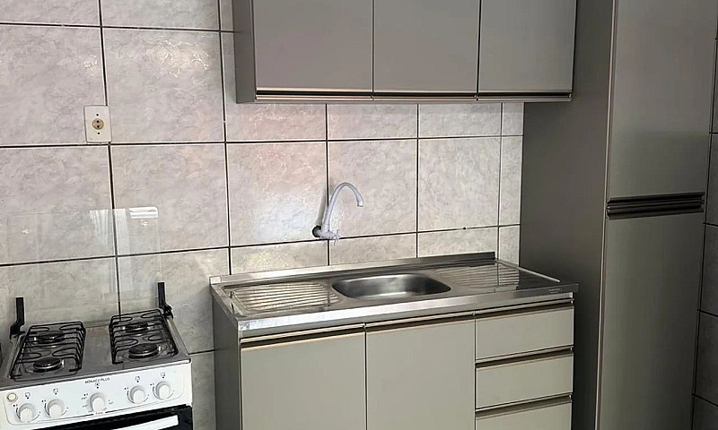 Alugo Casa De Um Qua...