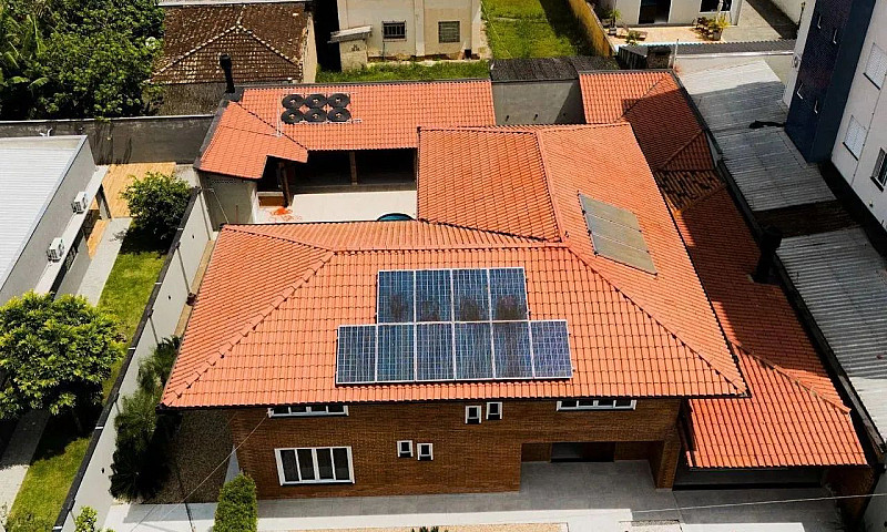 Casa Com 4 Dormitóri...