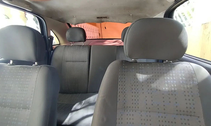 Chevrolet Corsa Seda...