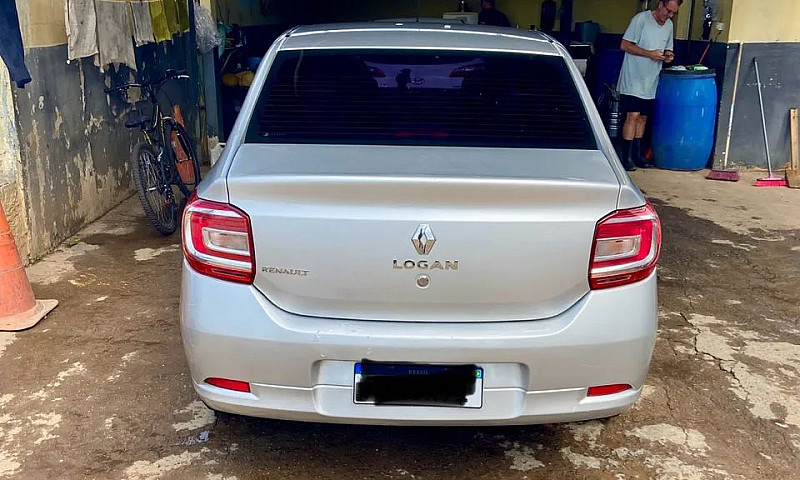 Renault Logan Expres...