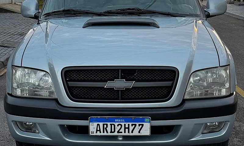 Chevrolet S10 Pick-U...