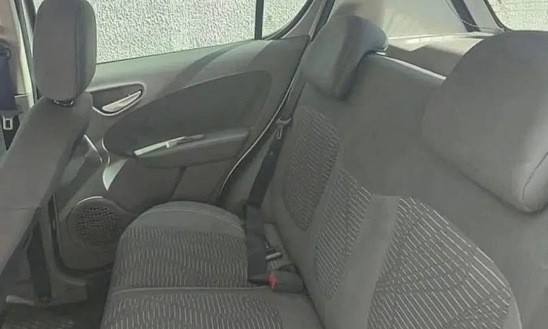 Fiat Palio Attractiv...