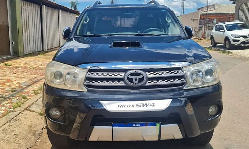 Toyota Hilux Sw4 Srv...
