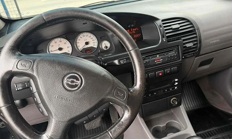 Chevrolet Zafira Eli...