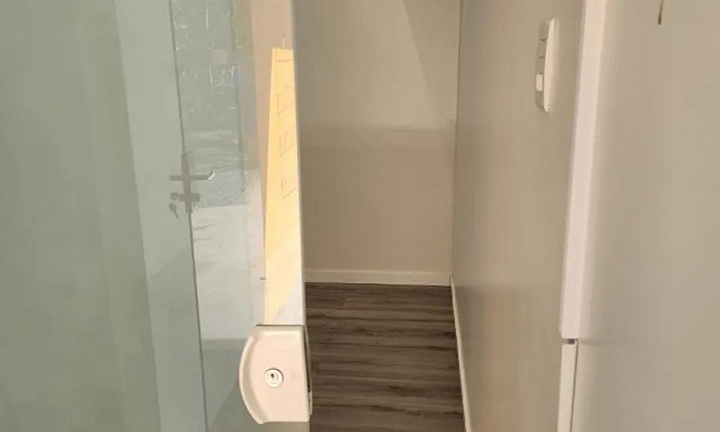 Aluga-Se Casa Exclus...