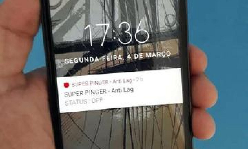 Moto E4...